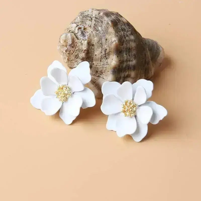 White Flower Earrings - JewEarrings