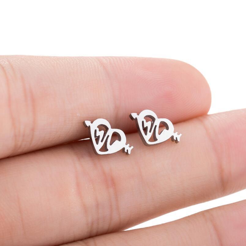 Women's Simple One Arrow Through Heart Shape Stainless Steel Stud Earrings-Jewearrings