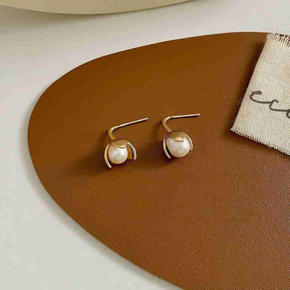 Simple Metal Petal Natural Pearl Earrings-Jewearrings