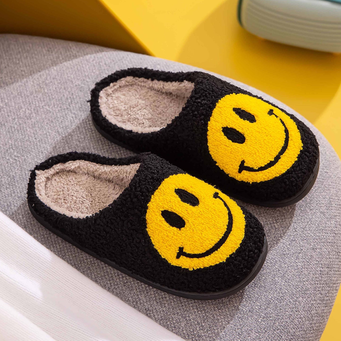 Melody Smiley Face Slippers-Jewearrings