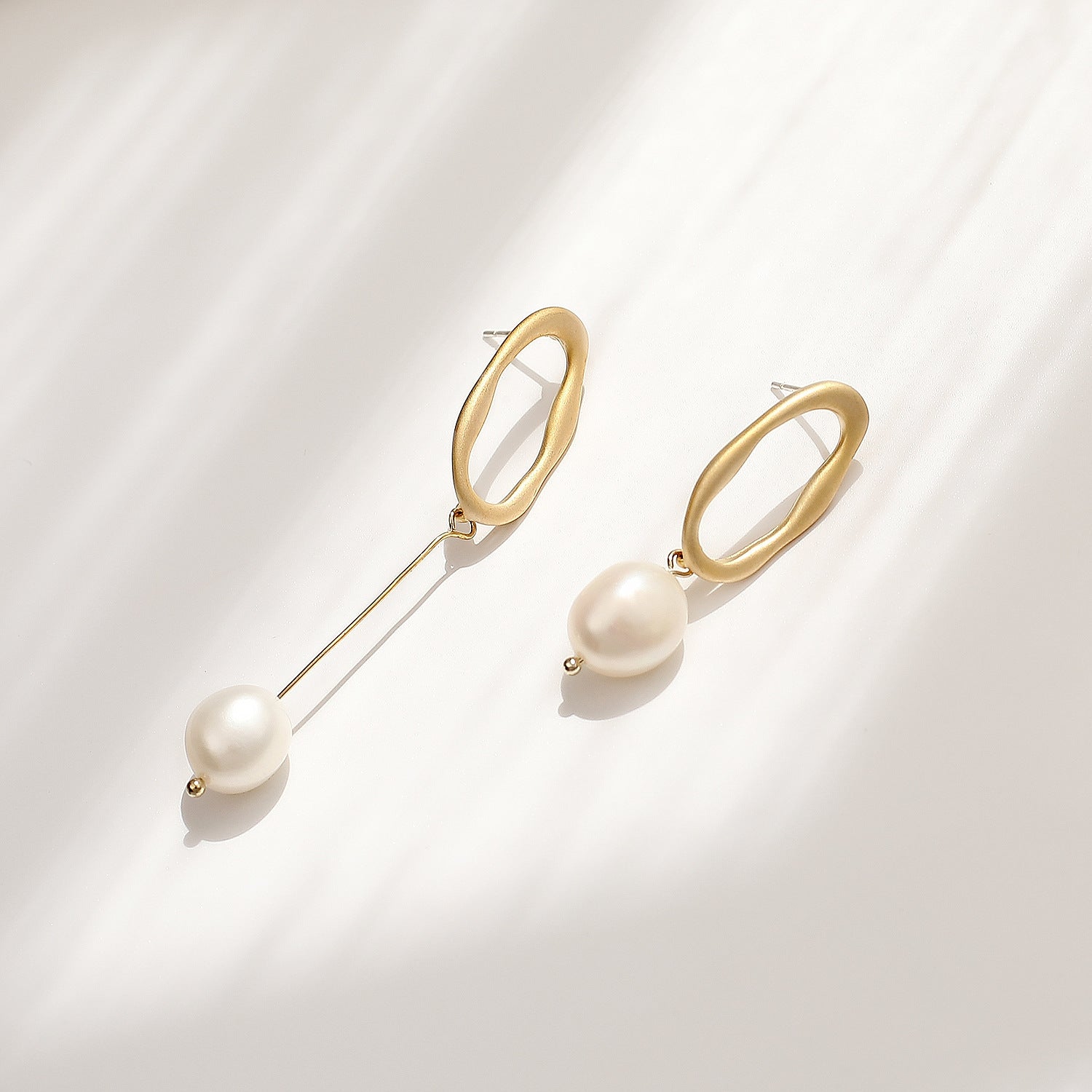 Water Pearl Earrings, Simple And Thin Earrings-Jewearrings