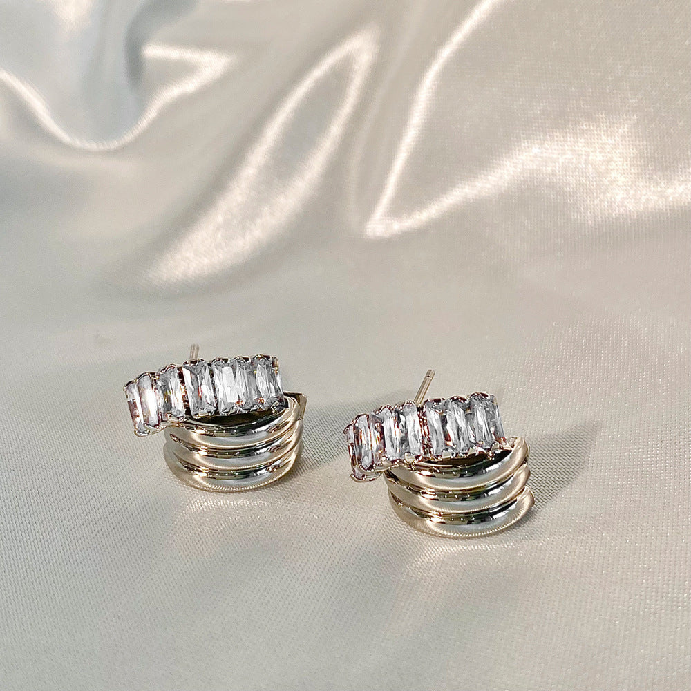 All-matching Cool Fashion Refined Zircon Metal Staggered Stud Earrings-Jewearrings