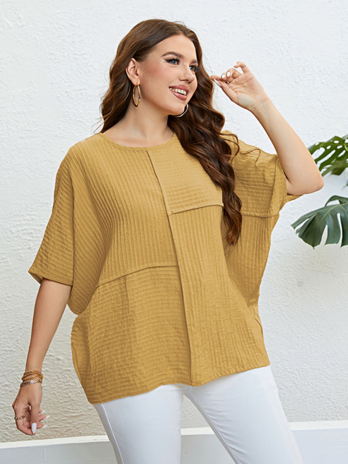 Plus Size Seam Detail Half Sleeve Top-Jewearrings