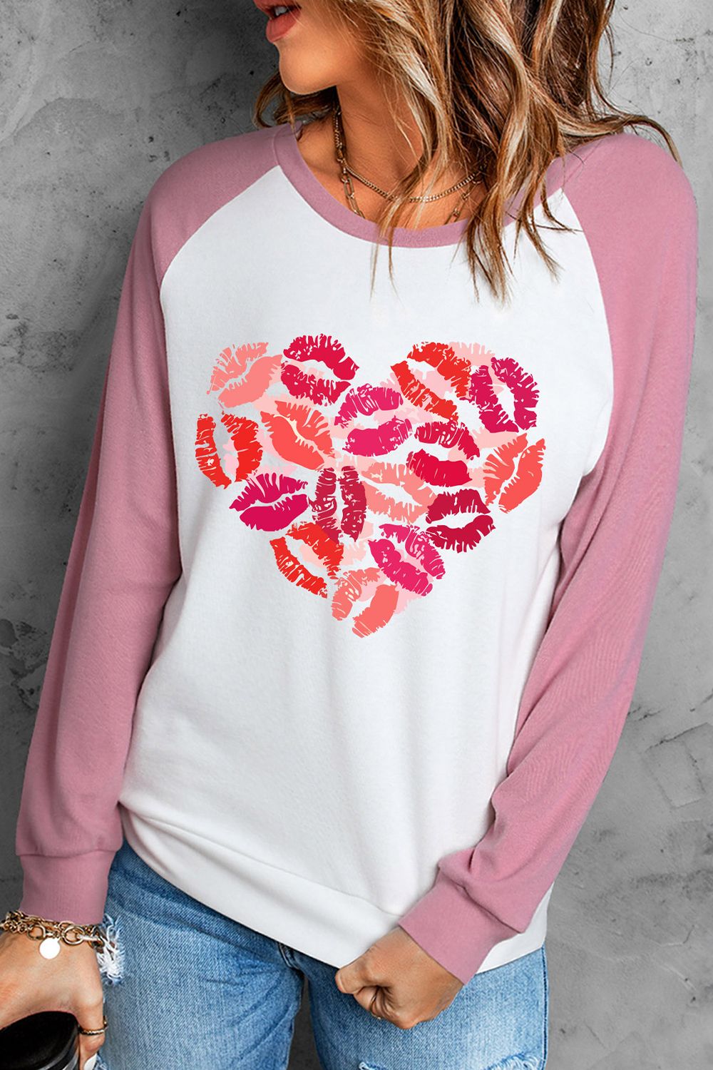 Lip Graphic Round Neck Long Sleeve T-Shirt-Jewearrings