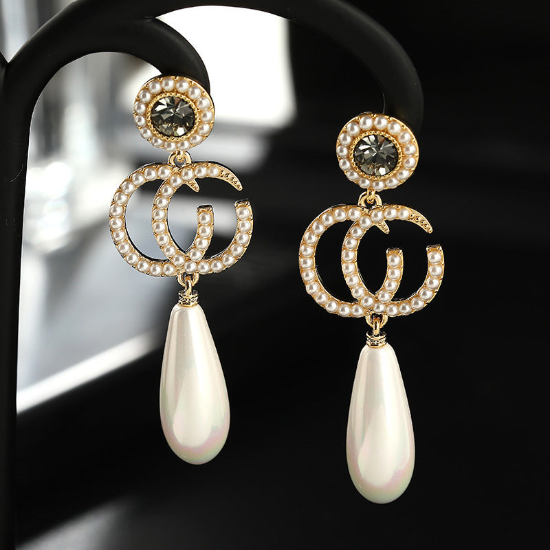 Vintage palace style pearl earrings-Jewearrings