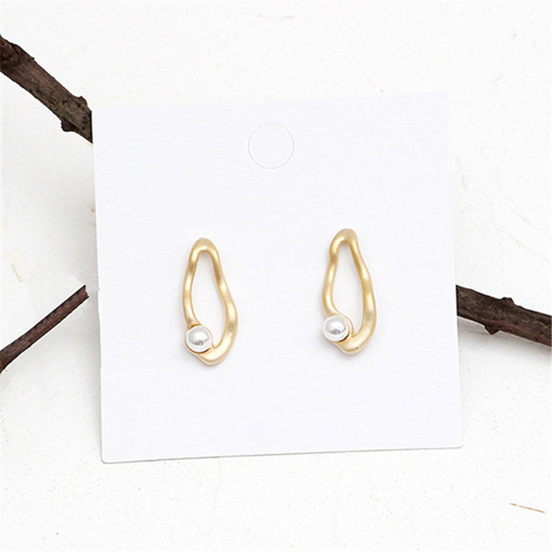 Irregular pearl earrings-Jewearrings