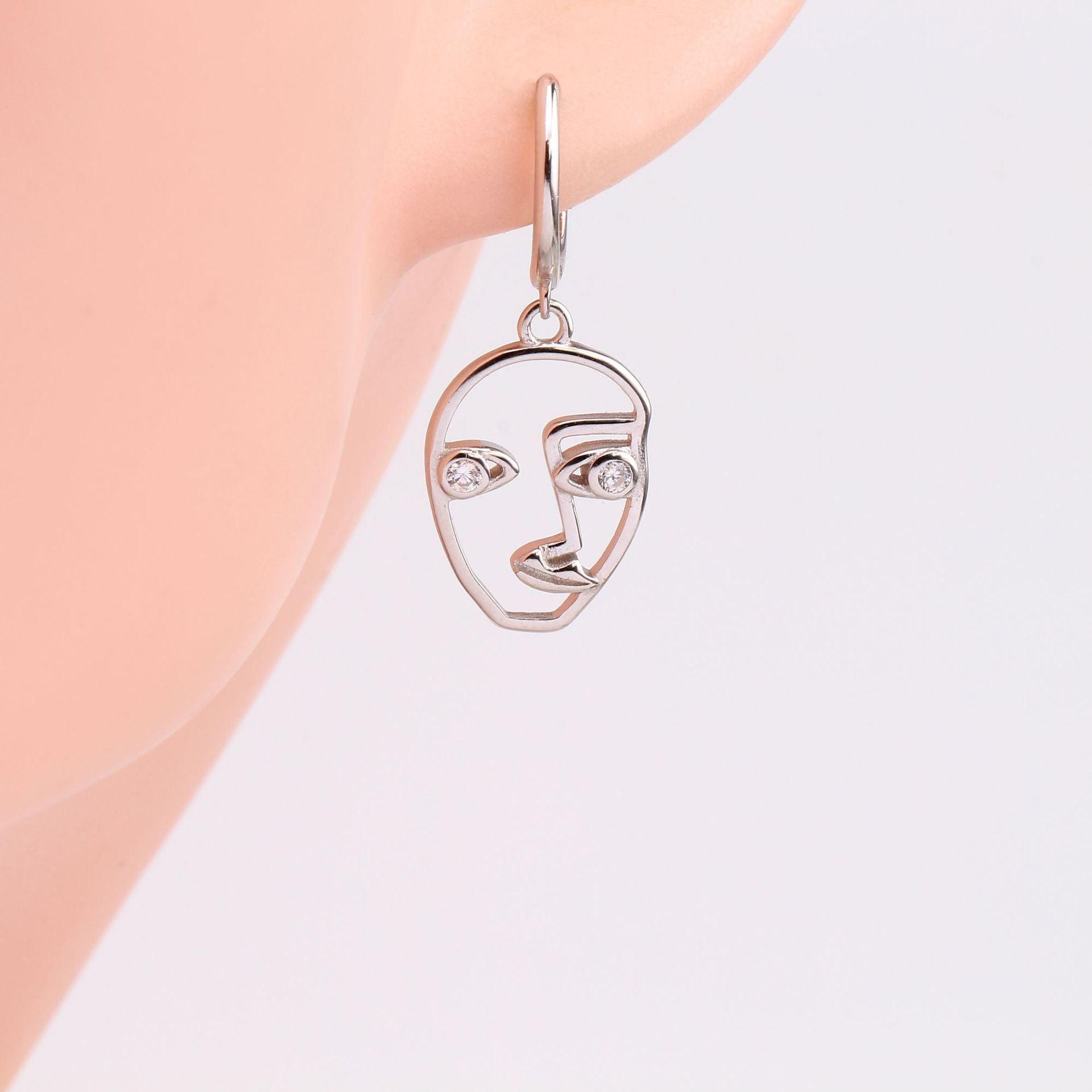 S925 Sterling Silver Ear Clip Abstract Facial Makeup Personality Hollow Out Earrings Fashionable Face Outline Earrings-Jewearrings