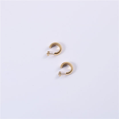 Stacked exaggerated hoop earrings-Jewearrings