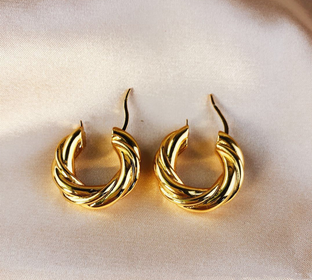 Vintage twist and gold-plated earrings-Jewearrings