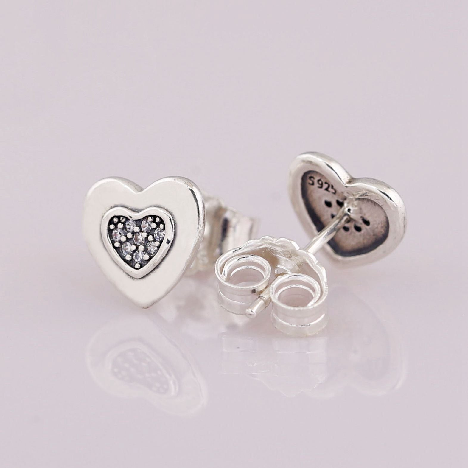 Silver Solid Heart Stud Earrings-Jewearrings