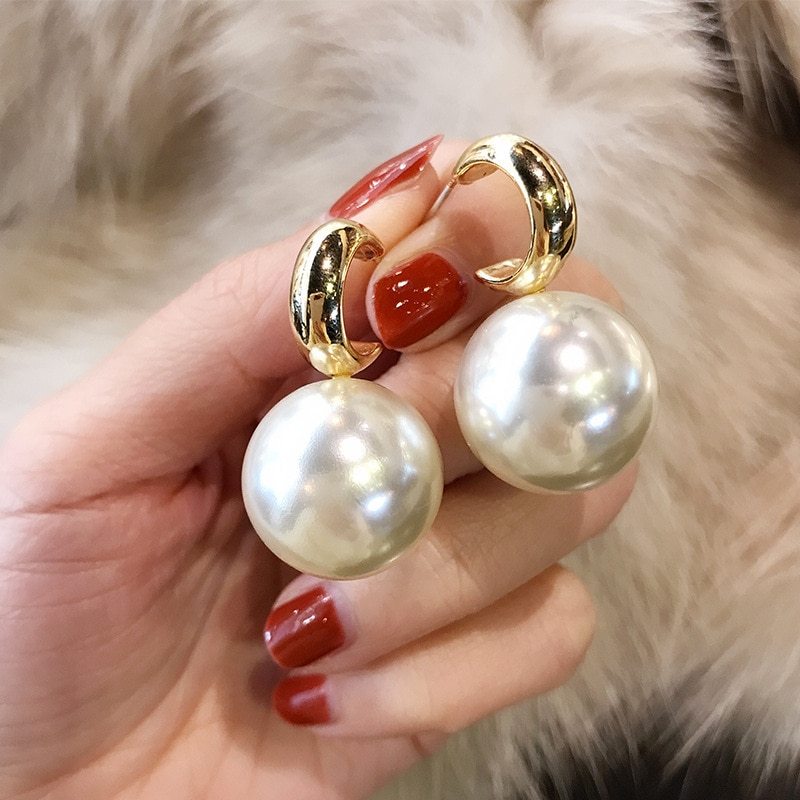 Large pearl earrings-Jewearrings