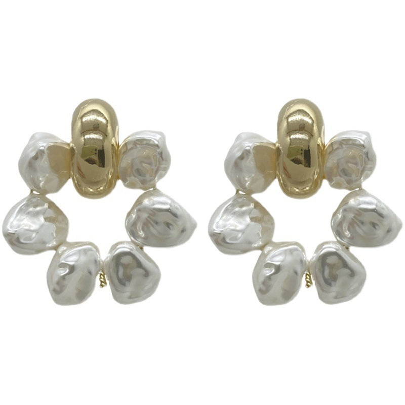 Irregular Pearl Circle Design Gold-plated Earrings For Women-Jewearrings