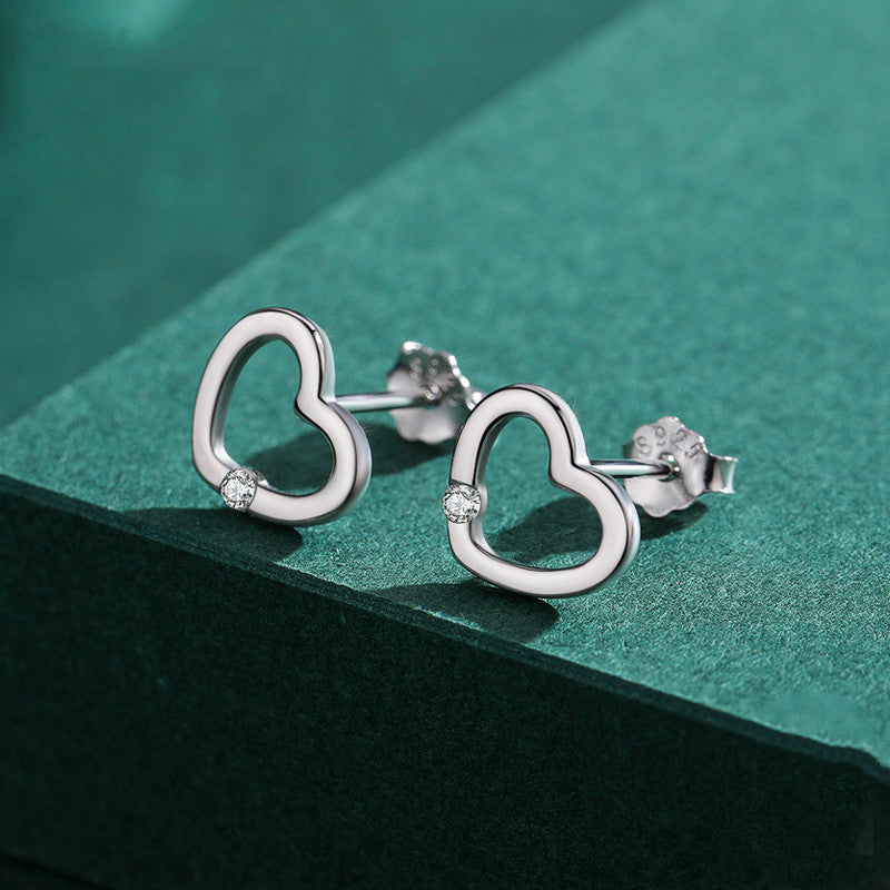 Sweet And Simple Hollow Heart-shaped Love Stud Earrings Women-Jewearrings