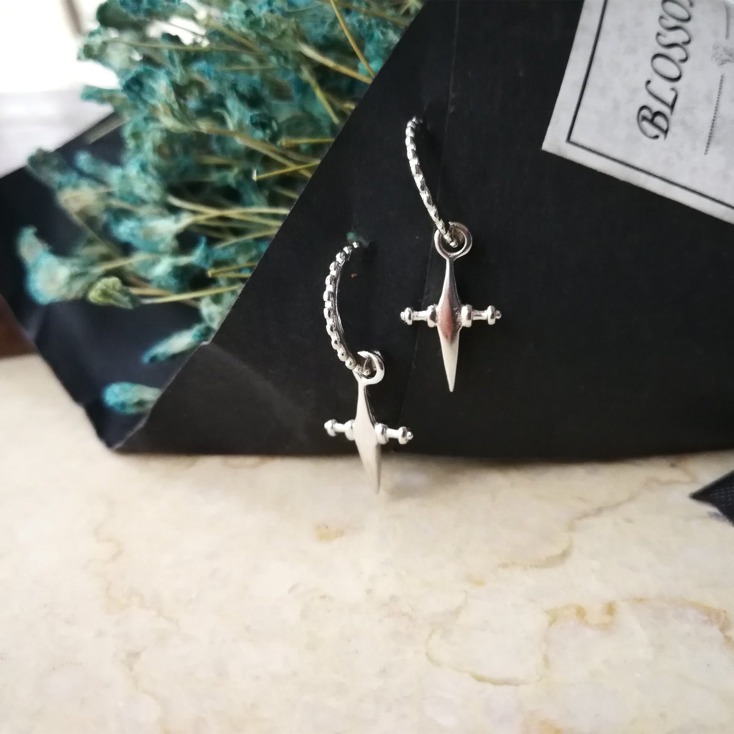 Simple cross silver earrings-Jewearrings