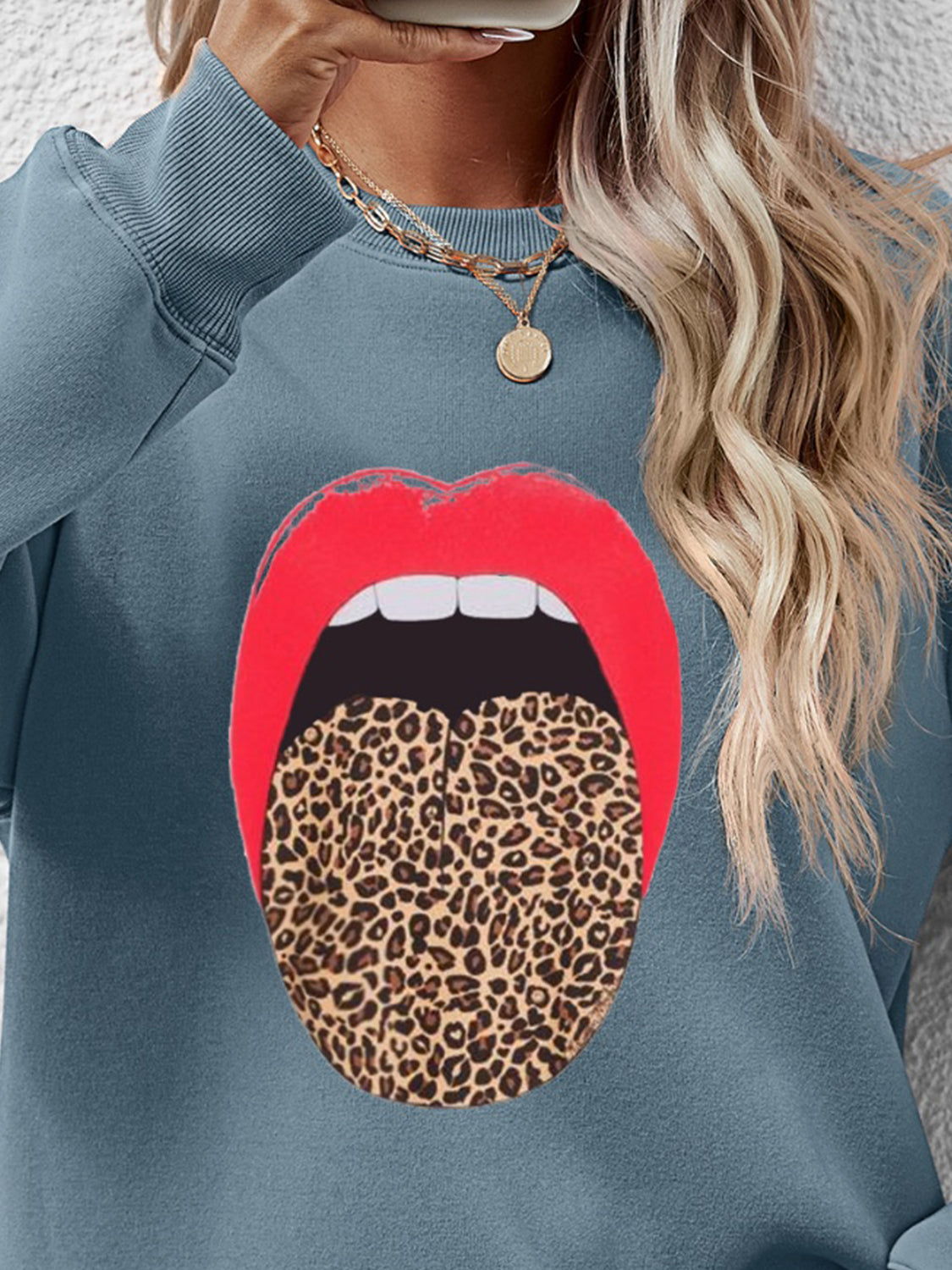 Leopard Lip Graphic Round Neck Sweatshirt-Jewearrings