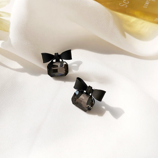 Black Earrings Personalized Matte Bow Earrings Niche Short Earrings Women-Jewearrings