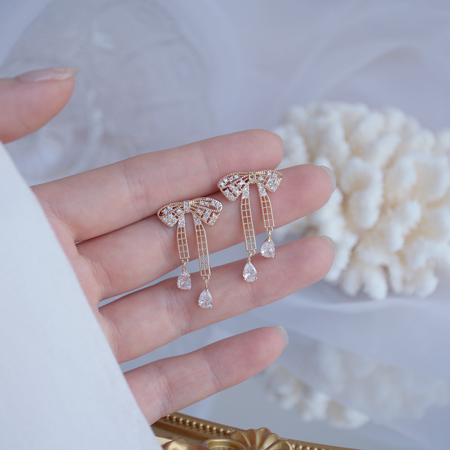 Zircon Temperament Pearl Chain Back Hanging Type Two Ear Bone Clip Earrings-Jewearrings