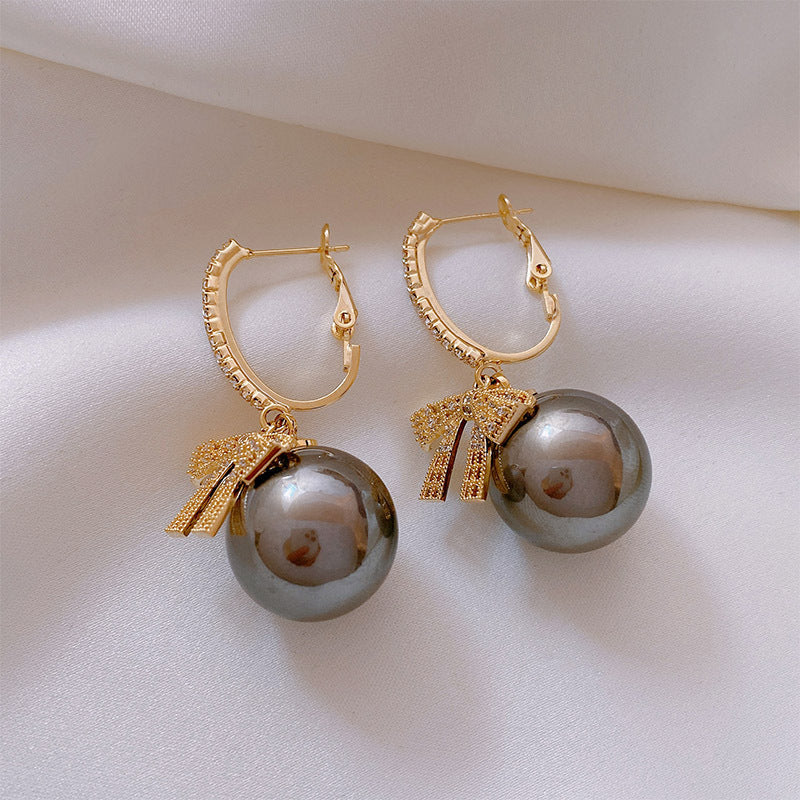 Niche Design Sense High-End Pearl Earrings Bow Retro Circle Earrings Female Net Red-Jewearrings