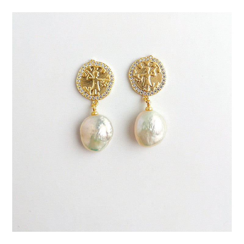 Nostalgic Gold Vintage Special-Shaped Freshwater Pearl Earrings-Jewearrings