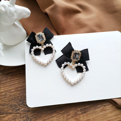 Silver Needle Temperament Retro Hepburn Style Earrings Sweet Cool Black Bow Earrings Love Pearl Earrings-Jewearrings