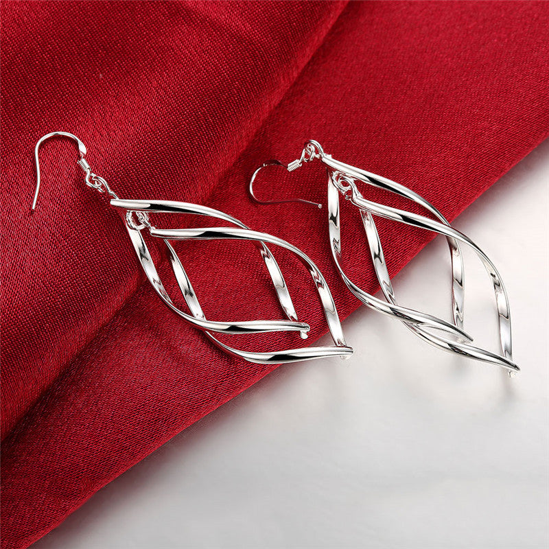 Japanese And Korean Sweet Fashion Hollow Silver Plated Earrings-Jewearrings