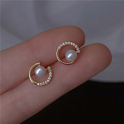 Simple C Shape Stud Earrings For Women Exquisite Pearl Round Crystal Jewelry-Jewearrings