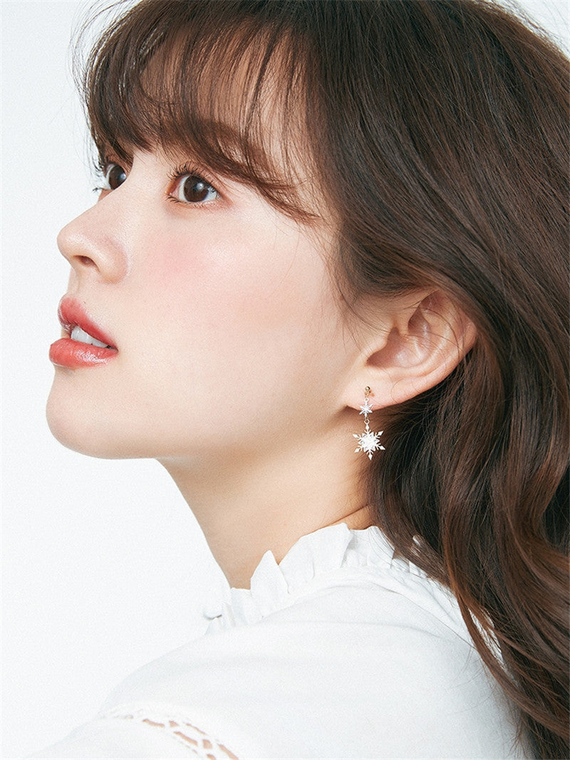 Cat Resin Ear Clip Temperament Simple Snowflake Earrings-Jewearrings