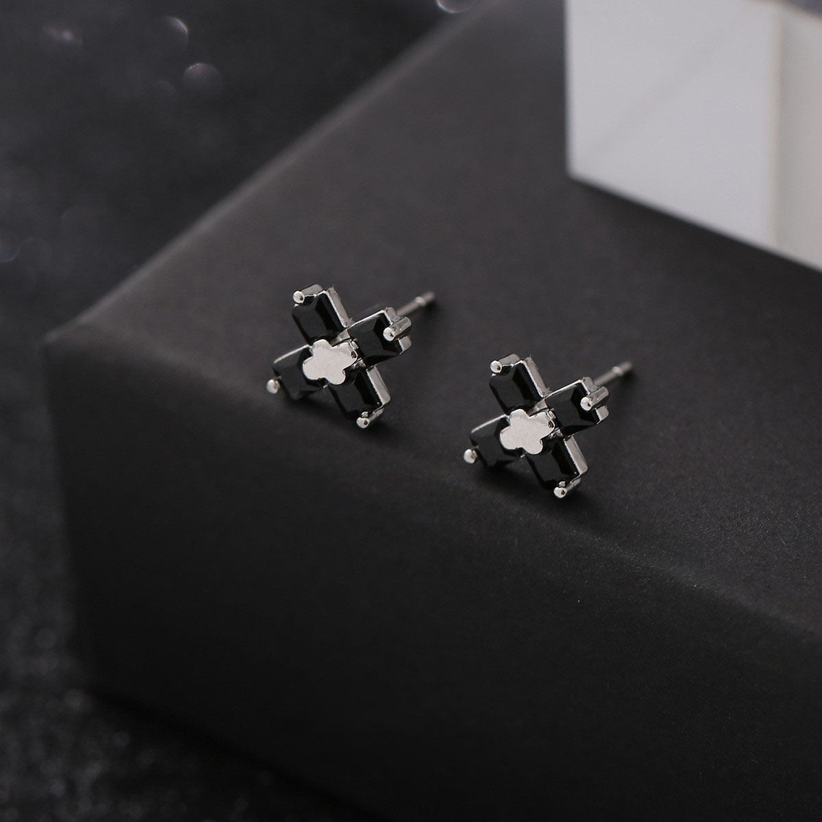 Cross Stud Earrings American Pu Shuai Light Luxury-Jewearrings