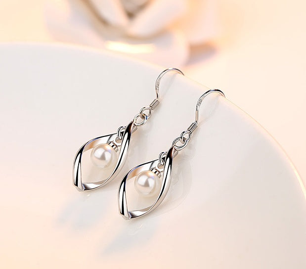 Reverse pearl earrings-Jewearrings