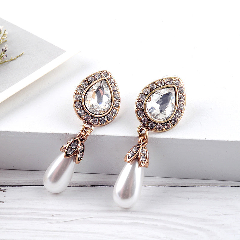 Water drop stud earrings-Jewearrings