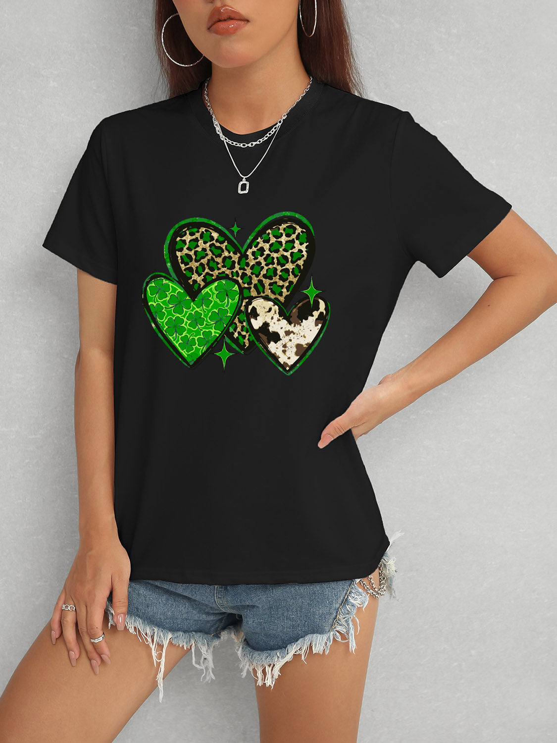 Heart Round Neck Short Sleeve T-Shirt-Jewearrings