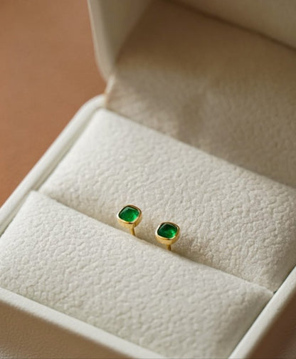 18K Gold Afghan Panjihill Sugar Tower Emerald Stud Earrings-Jewearrings