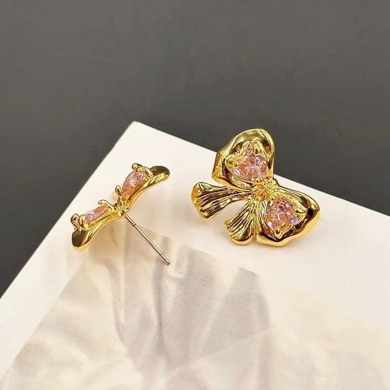 18K Gold Bow and Heart Stud Earrings with Zirconia-Jewearrings