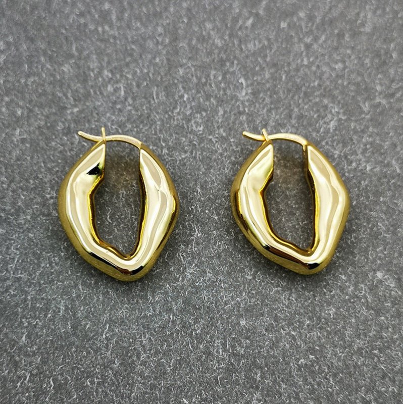 18K Gold Shaped Earrings-Jewearrings