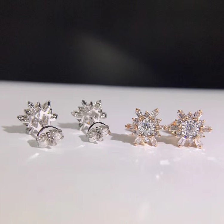 18k white gold diamond earrings-Jewearrings