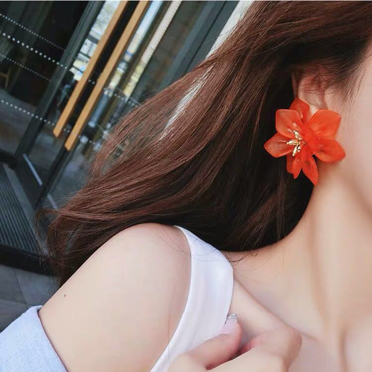 Exaggerated Eternal Petals Face Slimming Earrings Non-piercing Ear Clip Female-Jewearrings