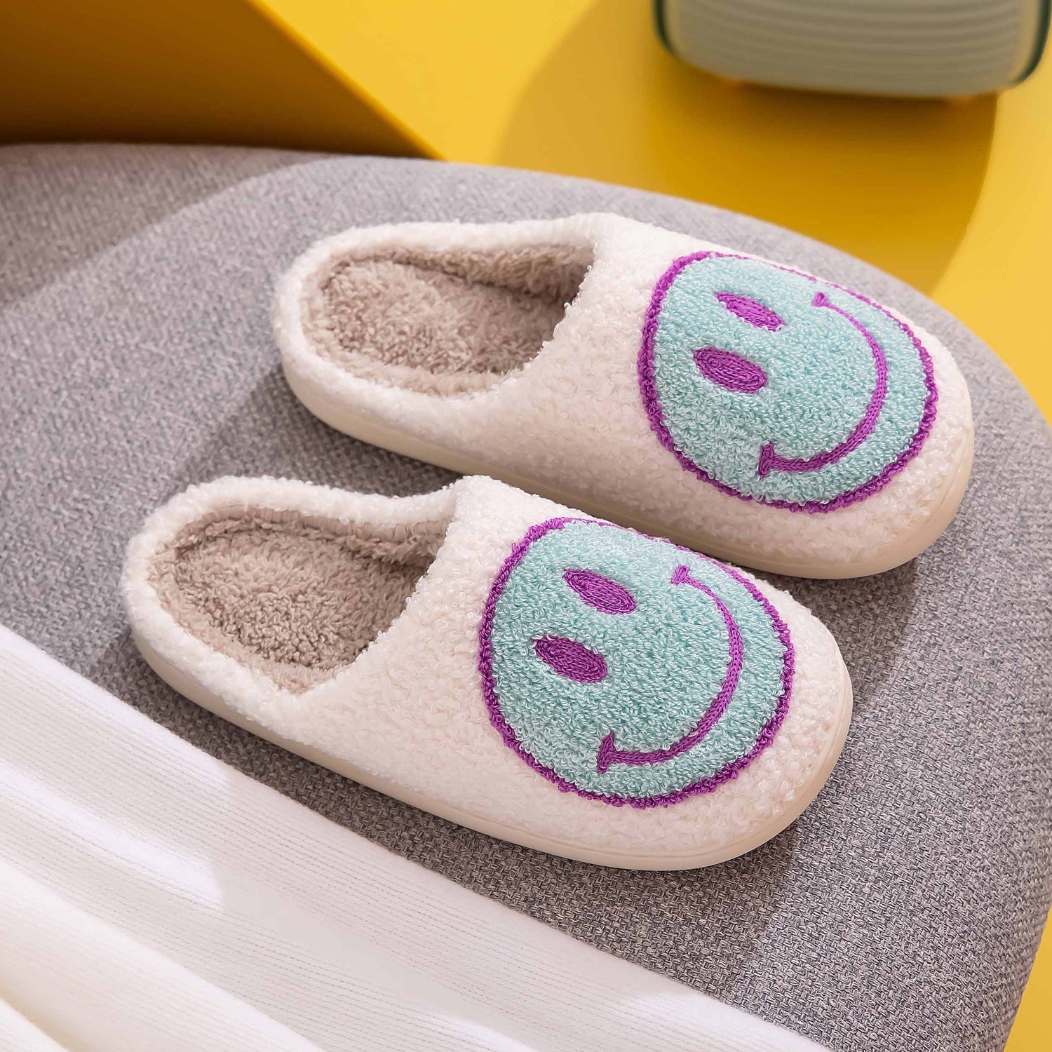 Melody Smiley Face Slippers-Jewearrings