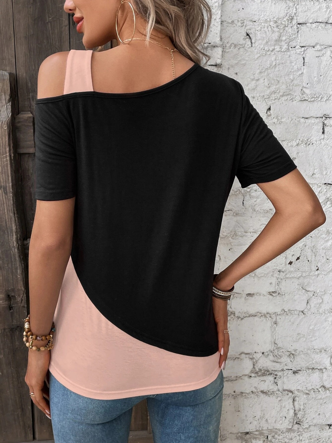 Contrast Asymmetrical Neck Short Sleeve T-Shirt-Jewearrings