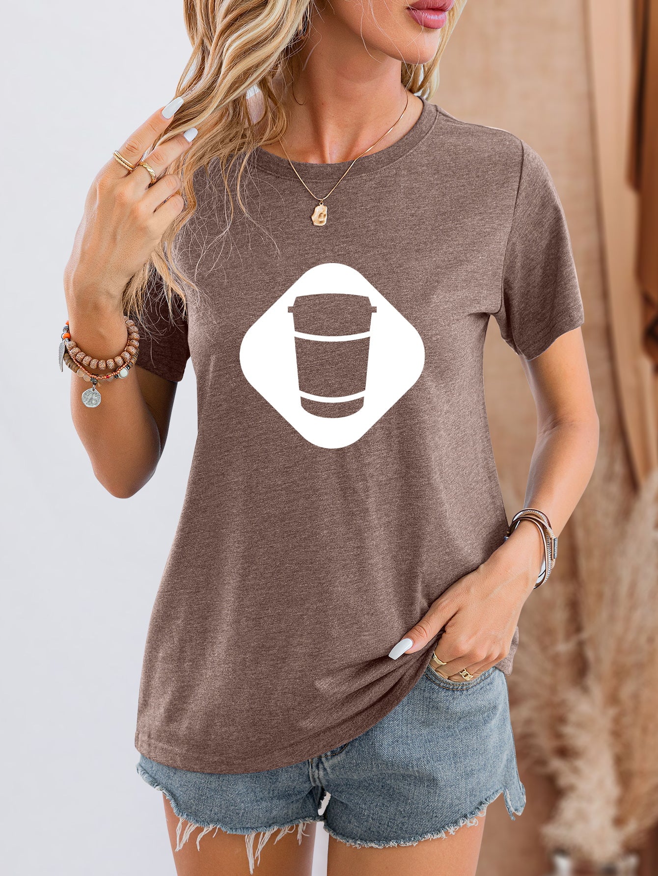 Graphic Round Neck Short Sleeve T-Shirt-Jewearrings