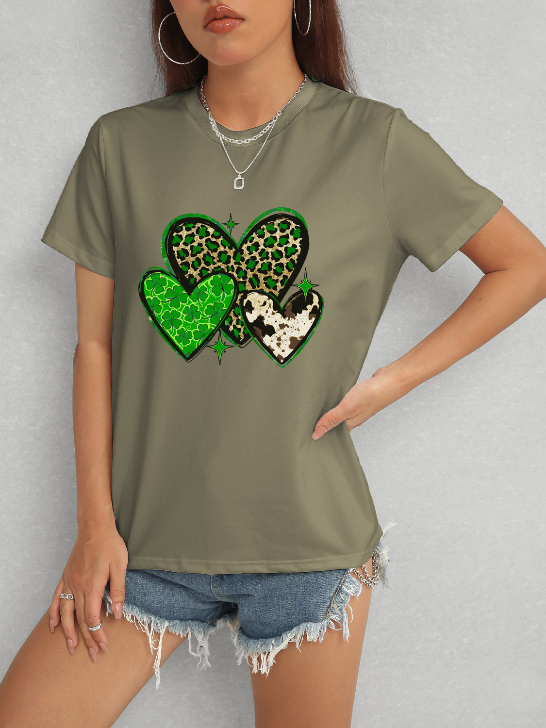 Heart Round Neck Short Sleeve T-Shirt-Jewearrings