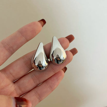 Metal Smooth Design Drop-shaped Silver Needle Earrings-Jewearrings