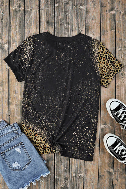 PLAY SOMETHING COUNTRY Graphic Leopard Tee-Jewearrings