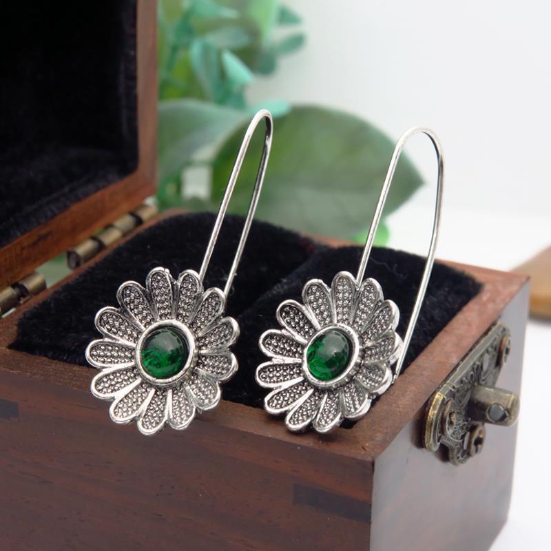 Ancient Silver Lotus Emerald Earrings-Jewearrings