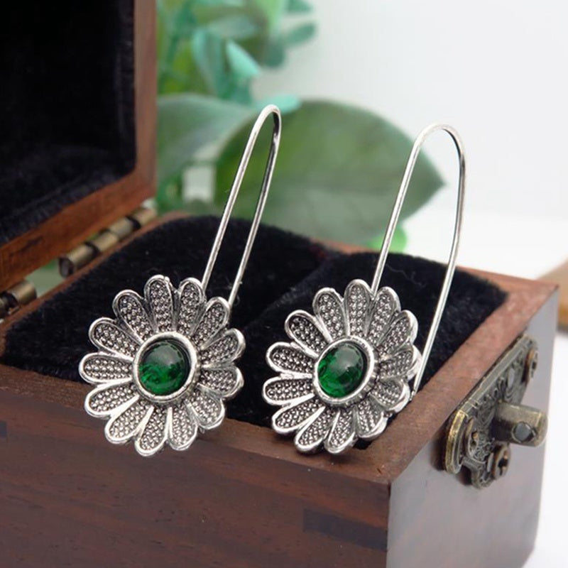 Ancient Silver Lotus Emerald Earrings-Jewearrings