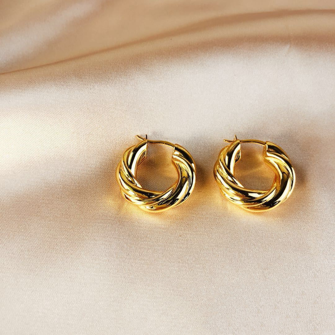 Vintage twist and gold-plated earrings-Jewearrings