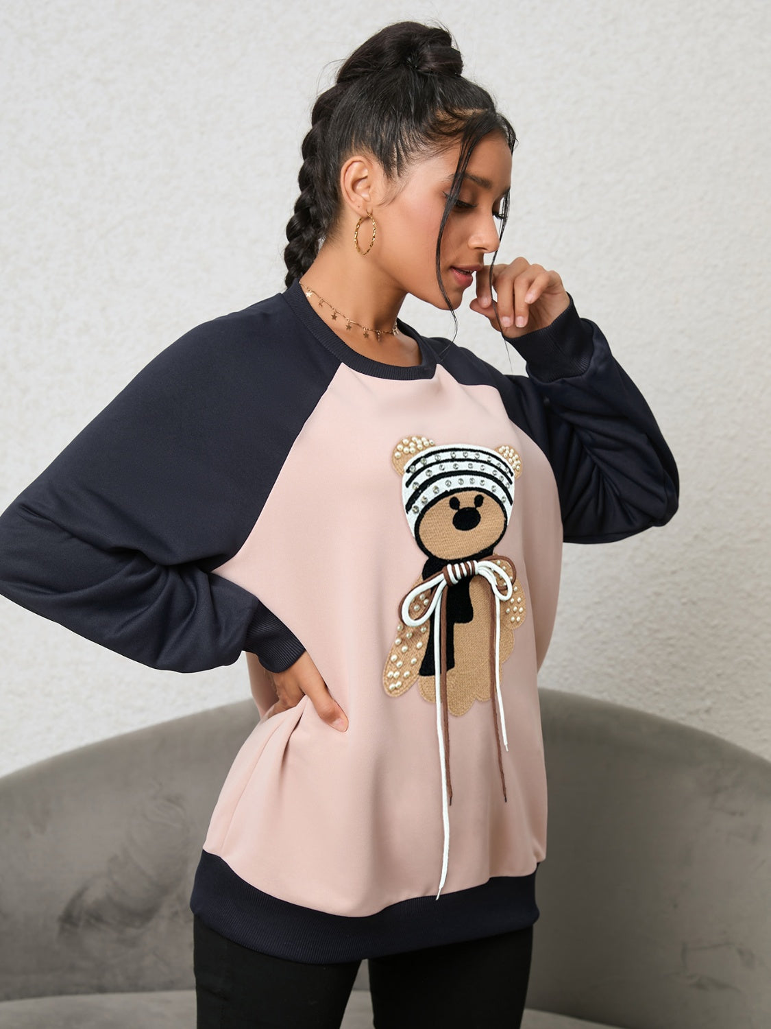 Bear Graphic Raglan Sleeve Sweatshirt-Jewearrings