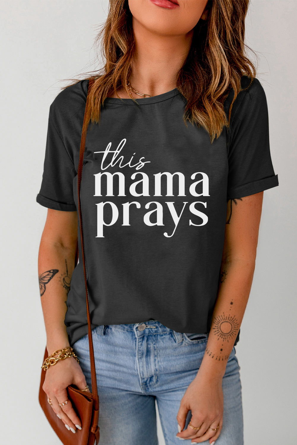 THIS MAMA PRAYS Graphic Tee-Jewearrings