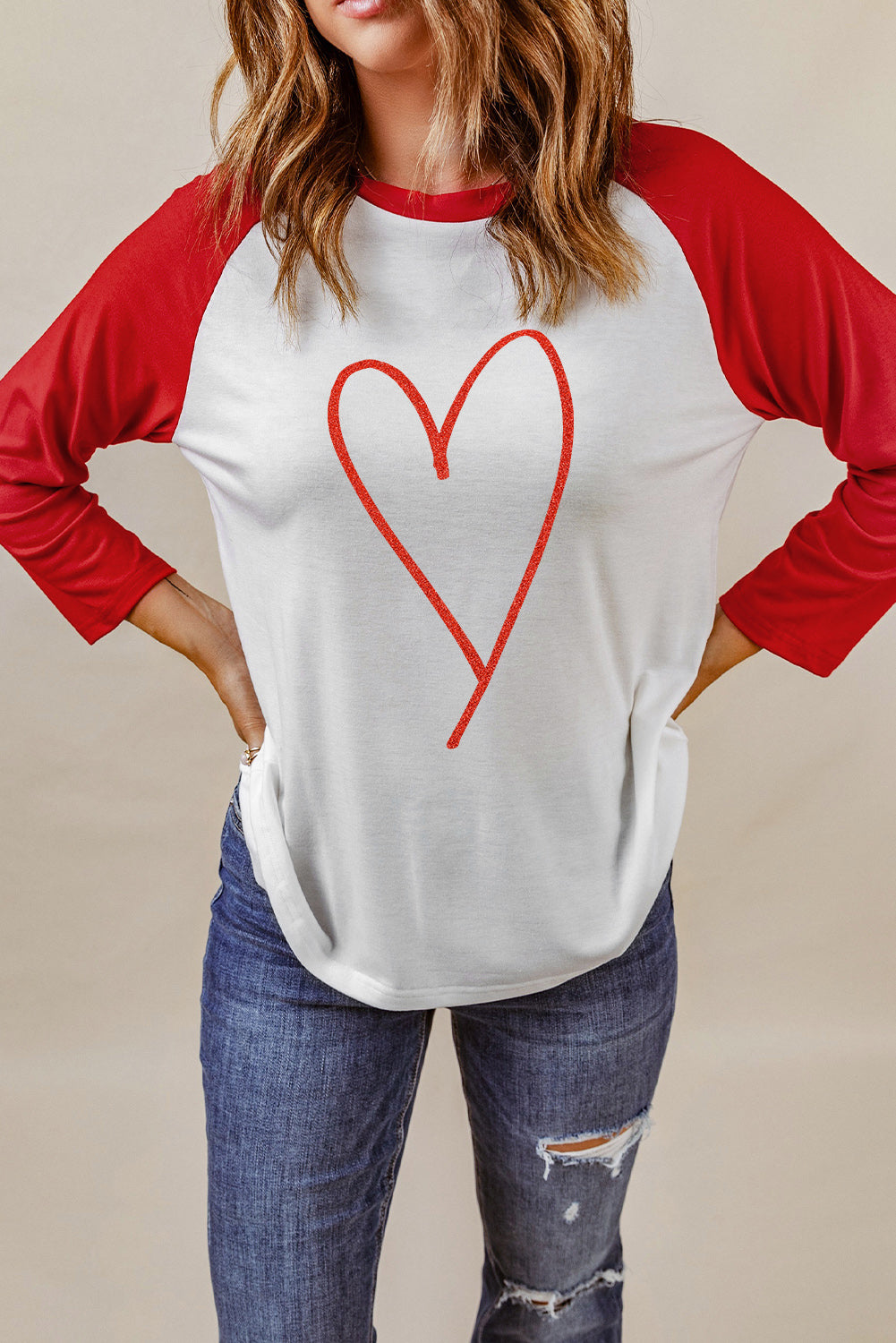 Contrast Baseball Sleeve Heart Graphic Top-Jewearrings