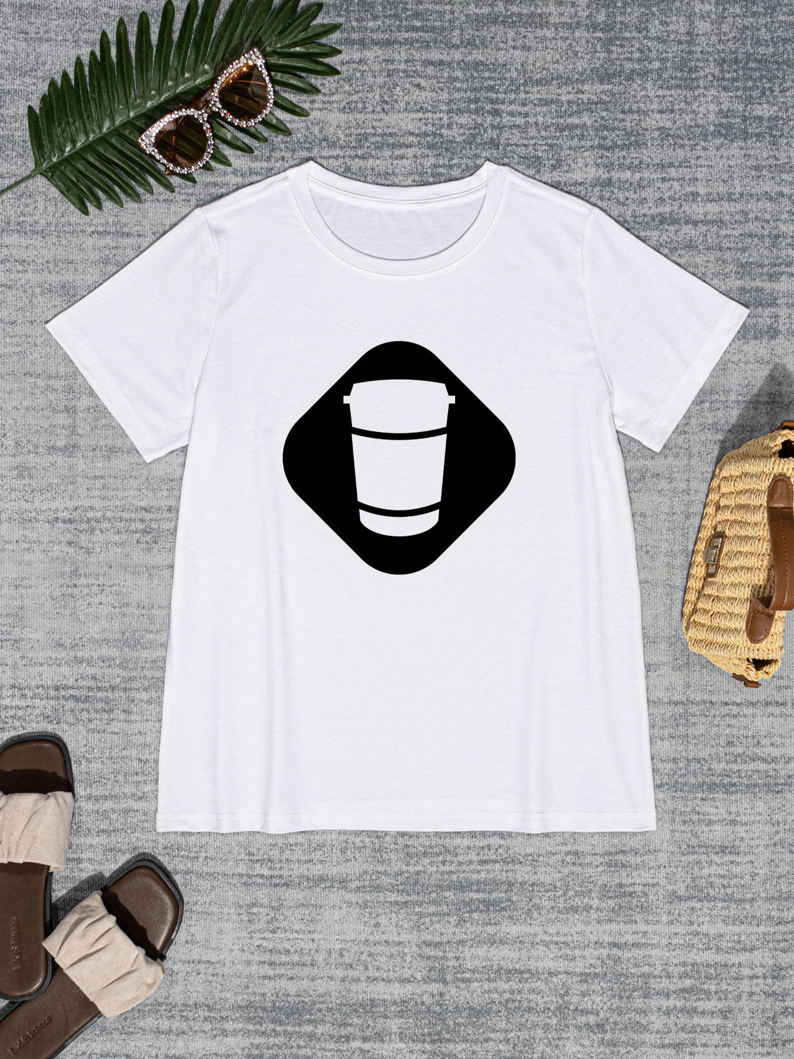 Graphic Round Neck Short Sleeve T-Shirt-Jewearrings