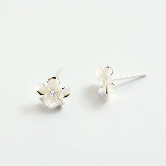 Fashionable Sterling Silver Flower Earrings-Jewearrings